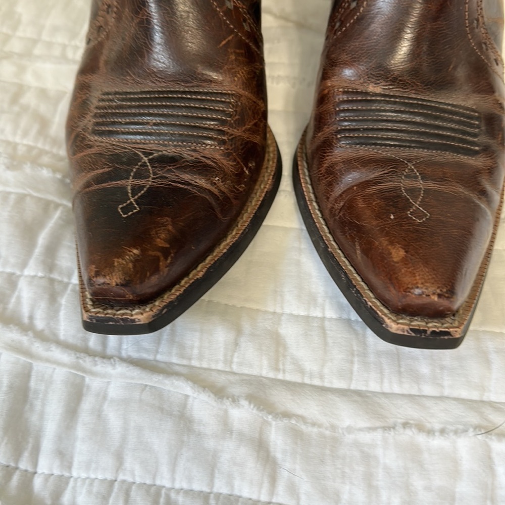 Ariat Boots - Picture 4 of 7